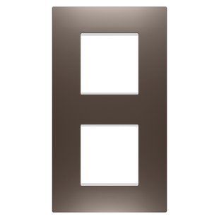 Рамка Chorusmart EGO 4 модуля вертикальна коричнева тінь GEWISS GW16024BS фото